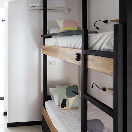 Spindrift Hostel Madiha (Adults Only) ماتارا الغرفة الصورة