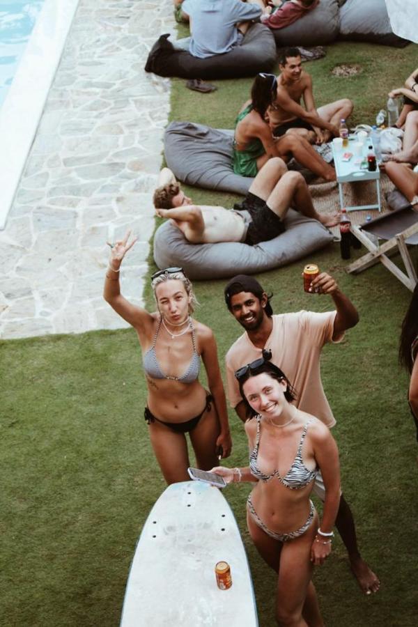 Spindrift Hostel Madiha (Adults Only) ماتارا المظهر الخارجي الصورة